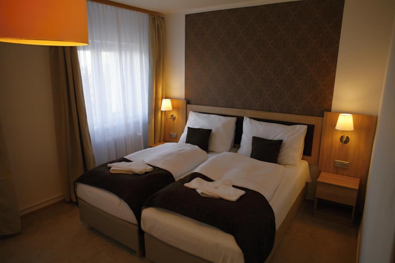 Hotel Pod Vlekem Loučná pod Klínovcem Екстериор снимка
