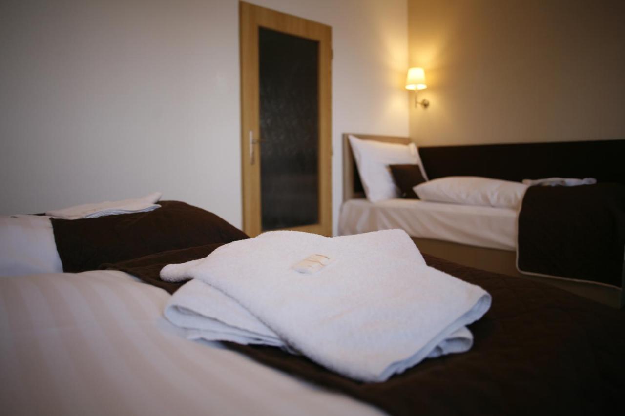 Hotel Pod Vlekem Loučná pod Klínovcem Екстериор снимка